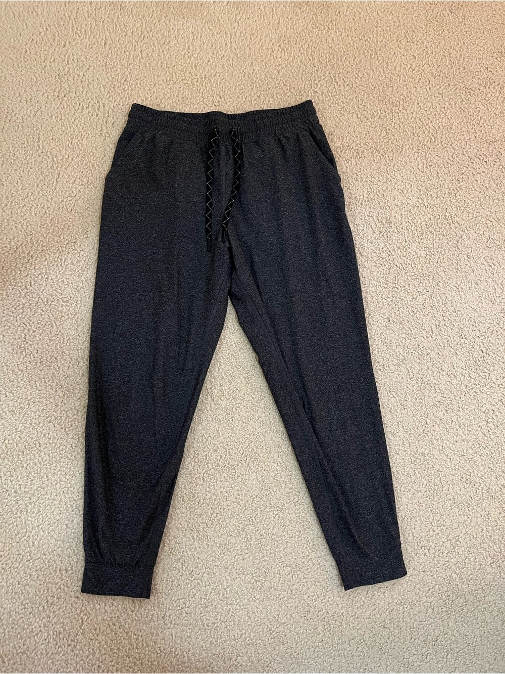 NWOT We Wander Dark Grey WeFlex Active Jogger - Women’s Medium